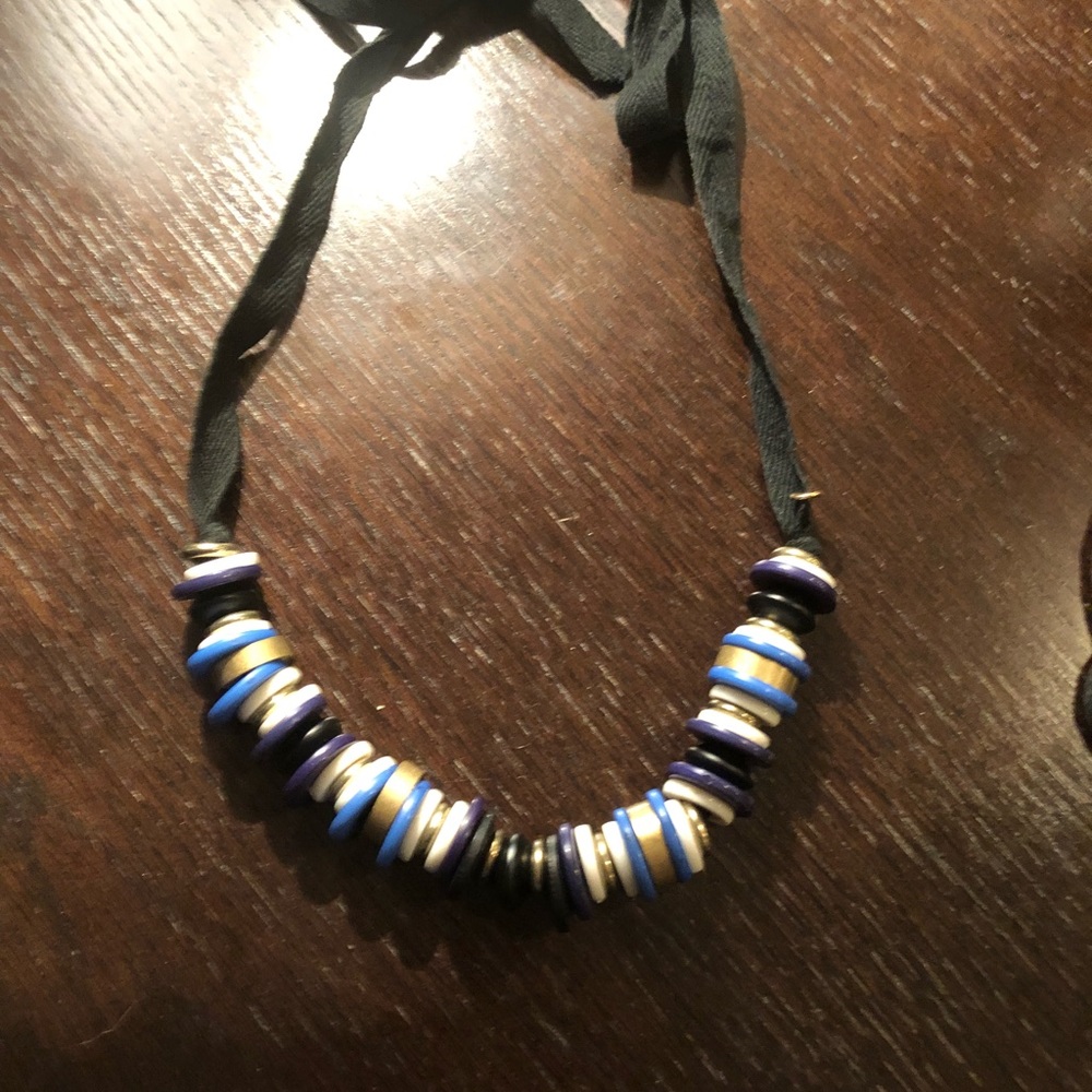 Loft beaded necklace
